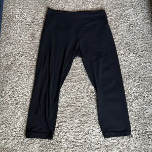 Lululemon Align high rise crop 21”